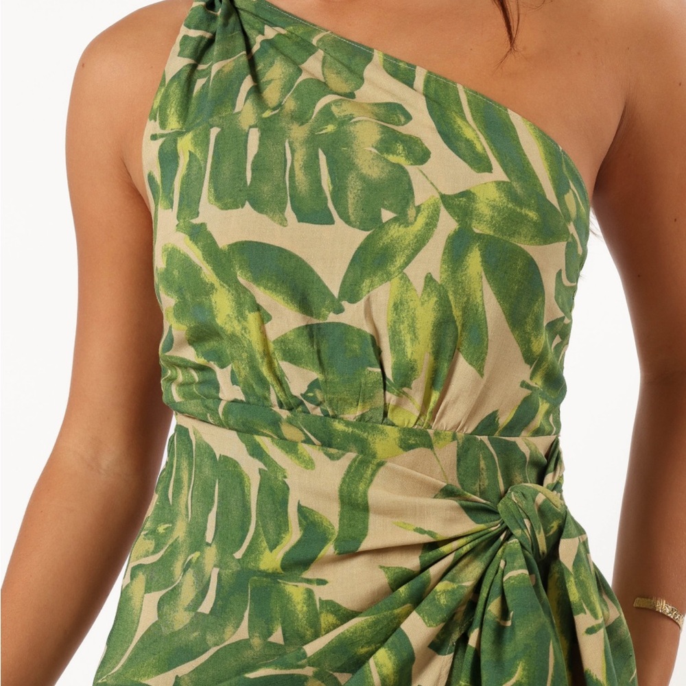 Petal & Pup Declynn One Shoulder Mini Dress - Picture 4 of 6